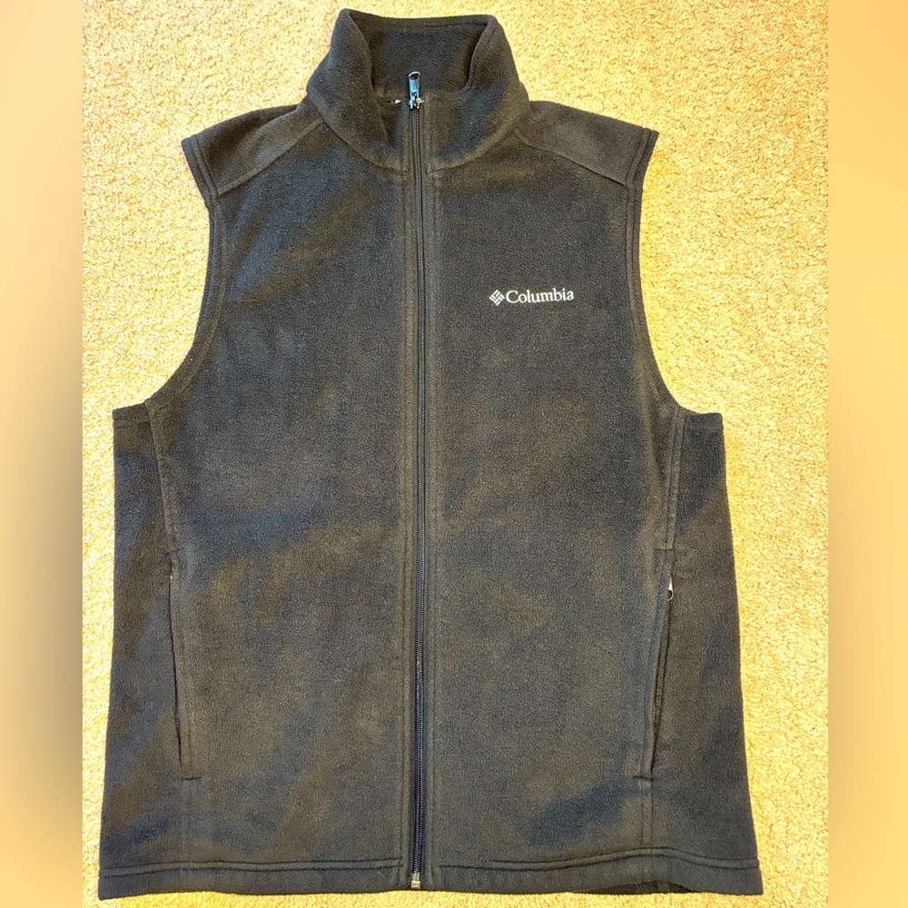 Columbia black zip up vest sweater size medium